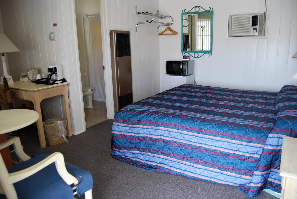 Redwood Motel Strelkovoye Extérieur photo