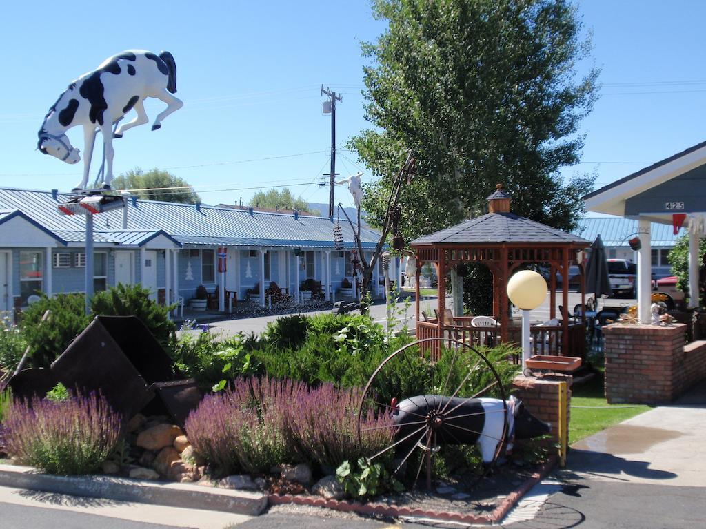 Redwood Motel Strelkovoye Extérieur photo